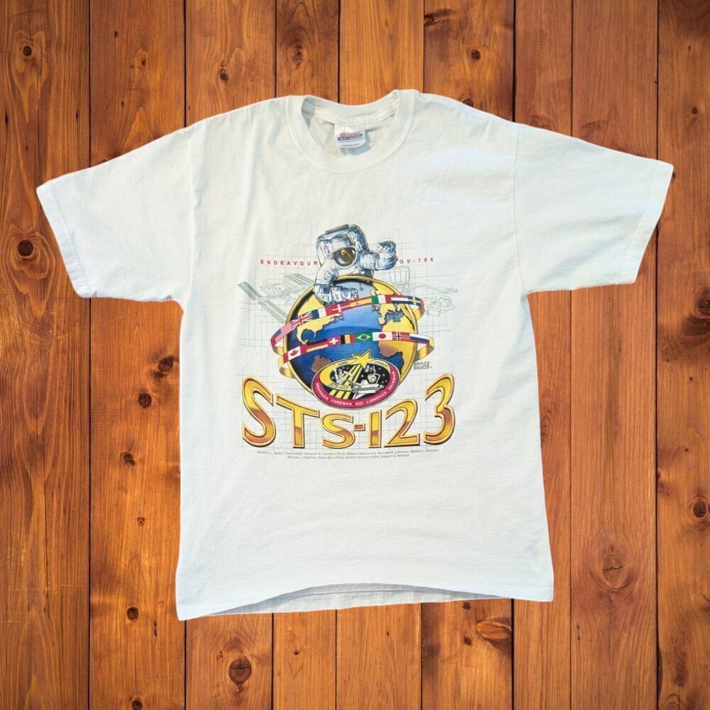 Vintage Y2K STS-123 Endeavour Space Shuttle Crew Mission NASA Men's Medium Shirt